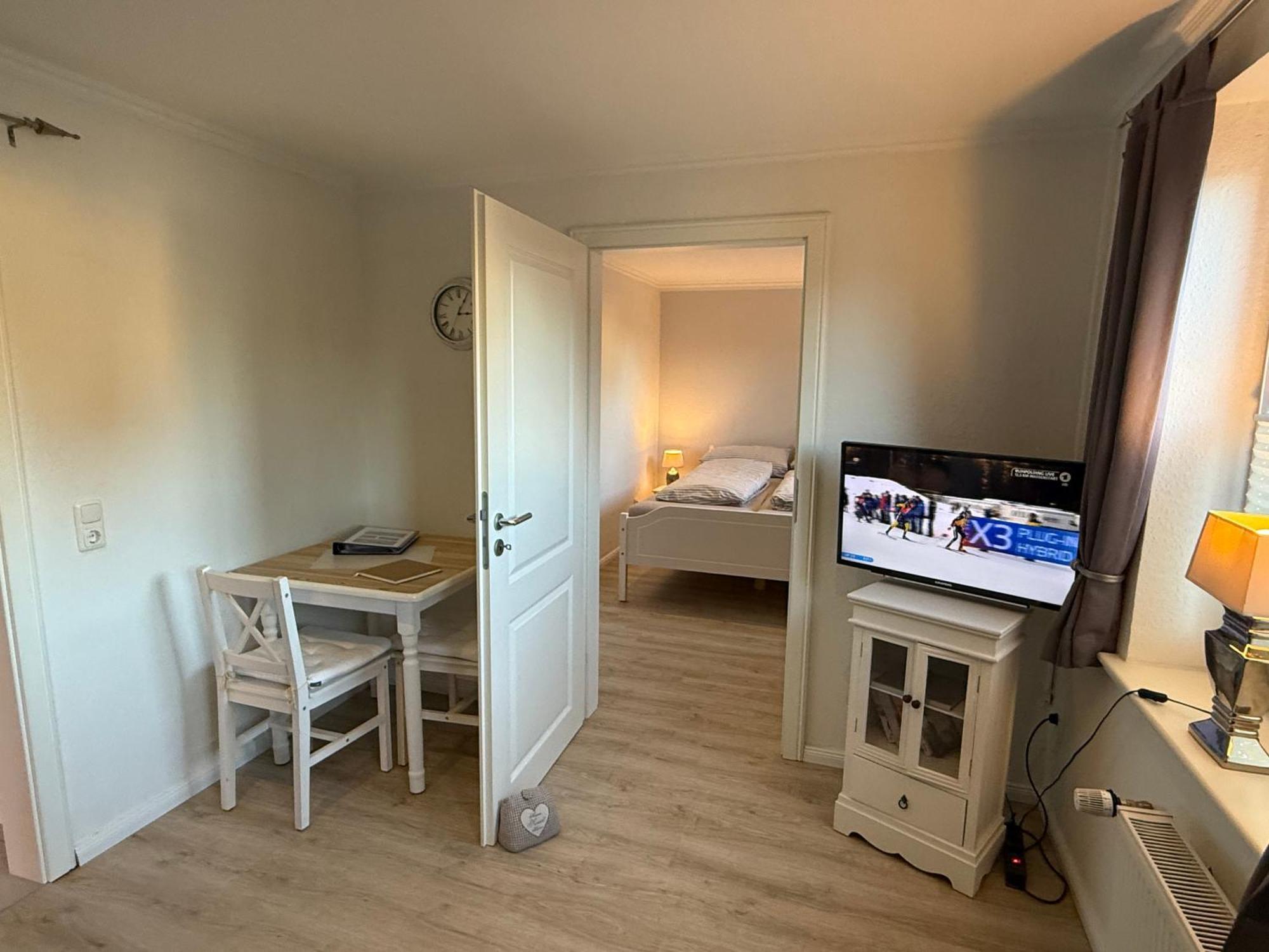 Ferienwohnung „Ole Karkenwech“ Husum-Rödemis Husum  Exterior foto